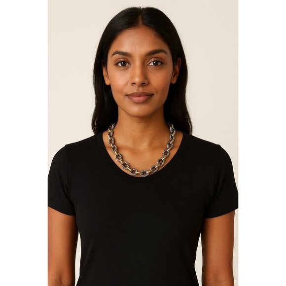 Premier Designs PD Two-Tone Rope Chain Necklace with Crown Crest Tag - Picture 4 of 4